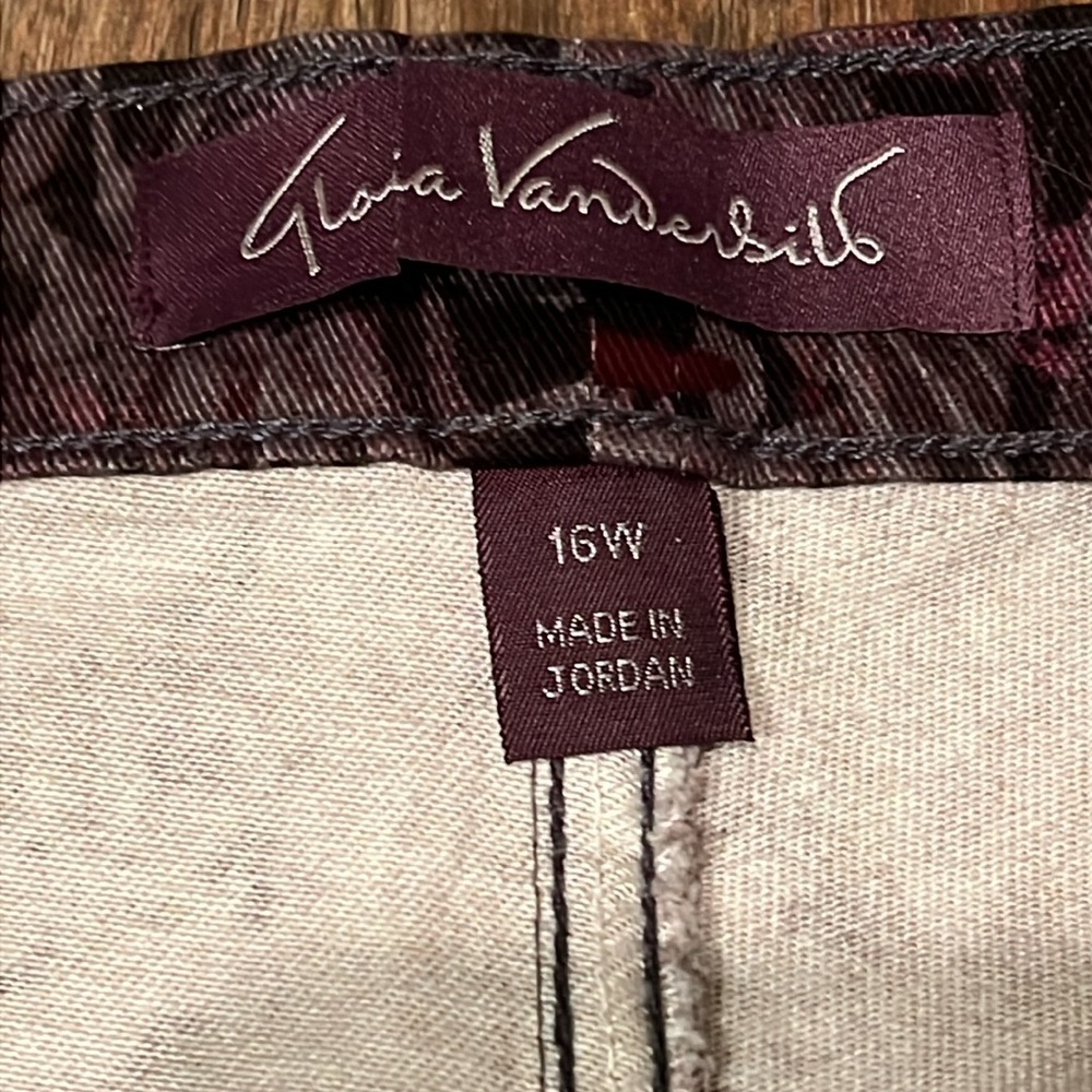 👖 NWT Gloria Vanderbilt brand women’s “Amanda” style jeans - Picture 8 of 11